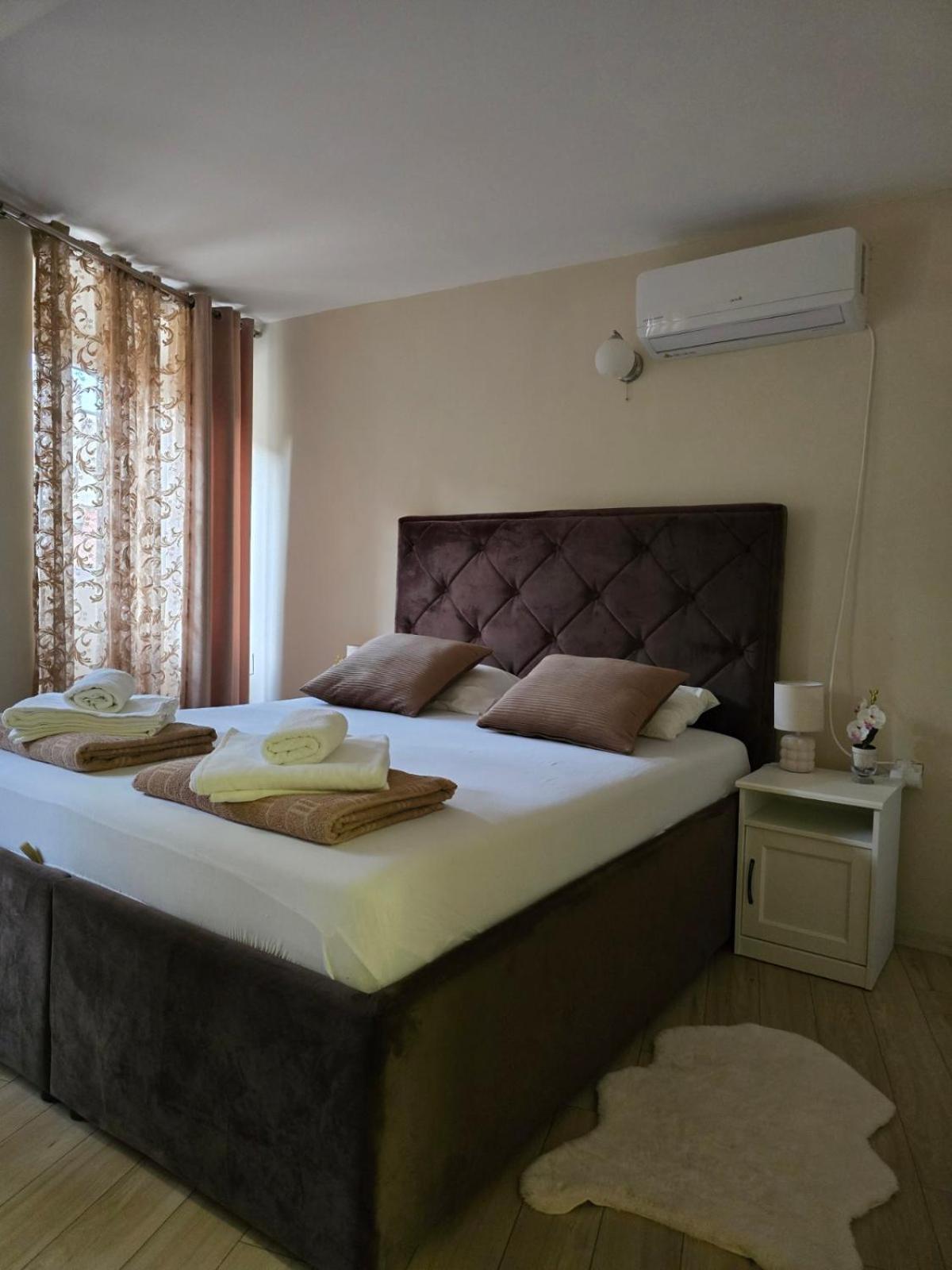 Nada'S Room With Terrace Kotor Extérieur photo